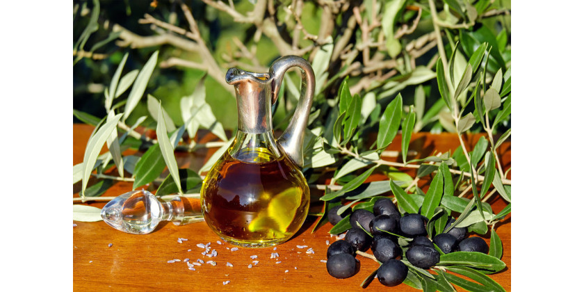 Proč a jak pít olivový olej na lačný žaludek? A jak poznáte kvalitní olivový olej?
